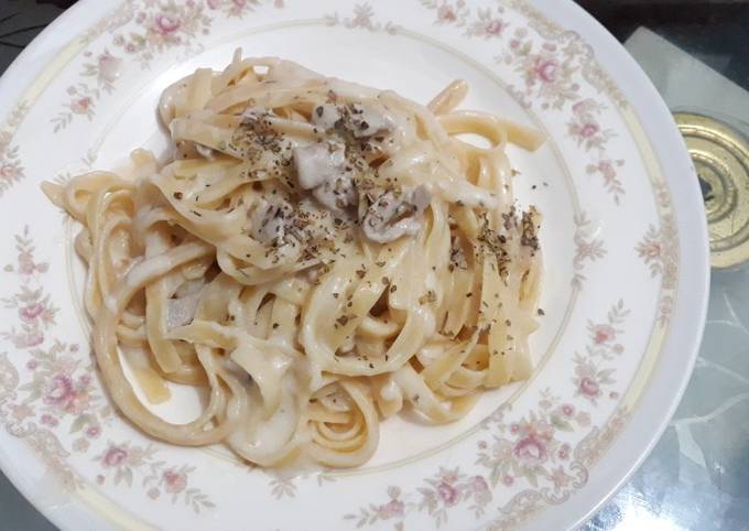 Fettuccine Carbonara