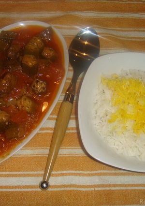 A picture of Persian Okra stew with beef.
