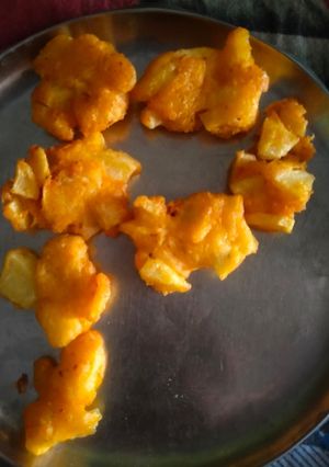 आलू के पकोड़े(aloo ke pakode in hindi) रेसिपी मुख्य फोटो