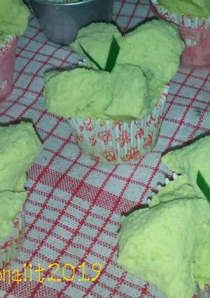 Foto resep Bolu Kukus Pandan Suji