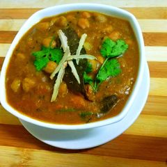 A picture of Chickpeas masala in microwave/chole in microwave.