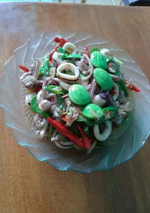 Foto resep Cumi tumis pete cabe hijau