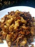 ไก่ผัดขิงหวานจากต้มน้ำขิง Chicken stir fried Ginger Tea Leftover