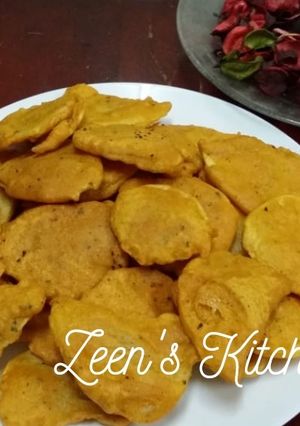 A picture of Hyderabadi Aloo Bhajiye.