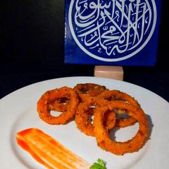 A picture of Cheetos onion rings.