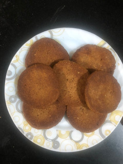 A picture of Whole wheat and Oats Biscuits.