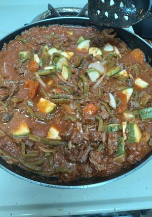 Una foto de Bistec con nopales