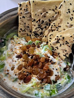 عکسی از دستور ماست و خیار متفاوت 😋