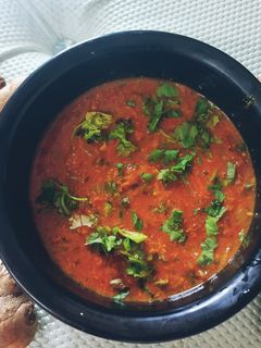 कच्ची हल्दी की सब्जी (kachi haldi ki sabzi recipe in Hindi) रेसिपी मुख्य फोटो