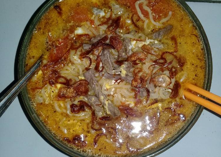 Cara Membuat Mie kari daging iris Anti Gagal