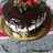Torta de chocolate con chantilly ganache de chocolate y frutilla