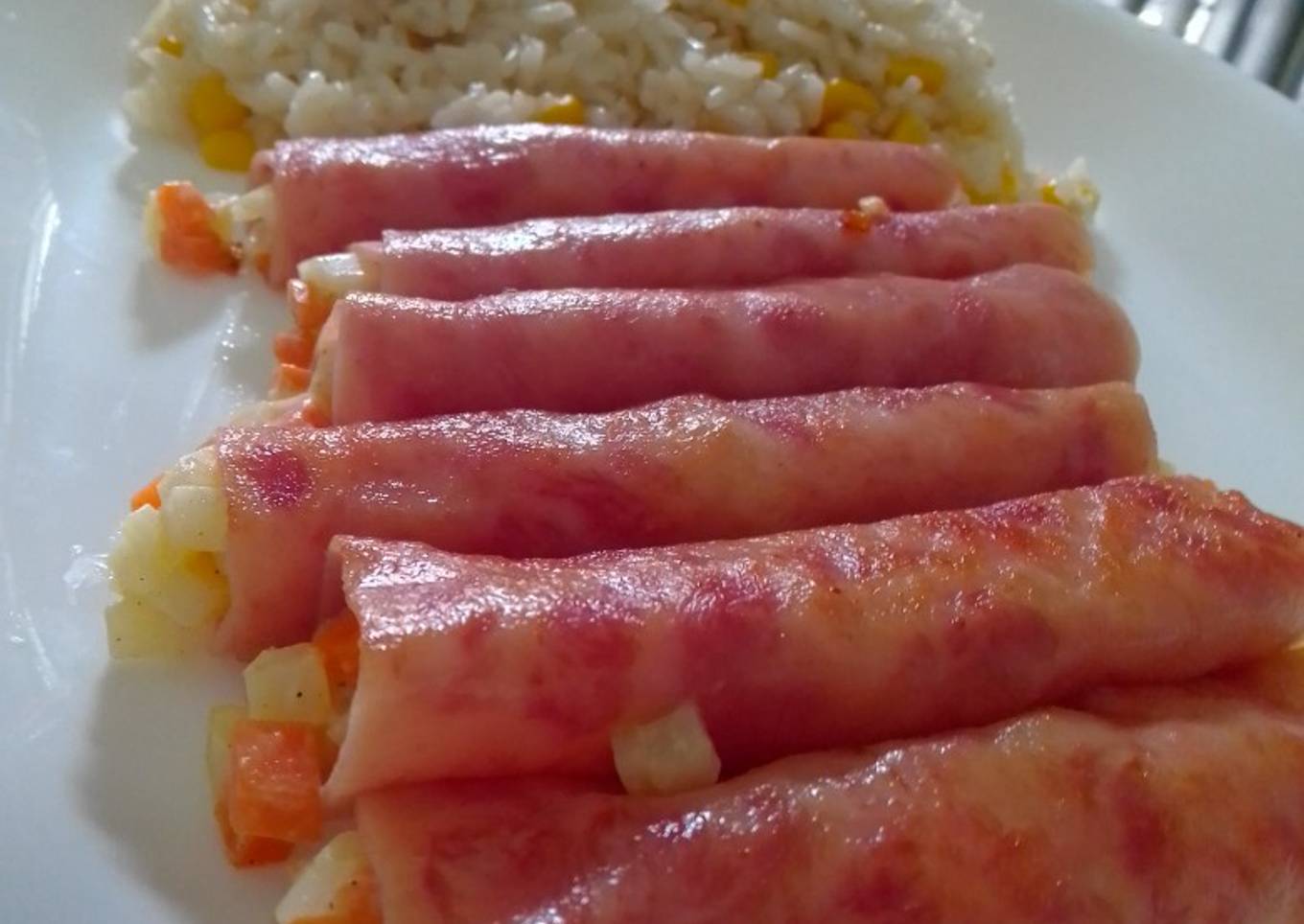 Rollos de jamón rellenos de papa y zanahoria