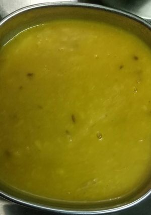 A picture of Yellow daal.