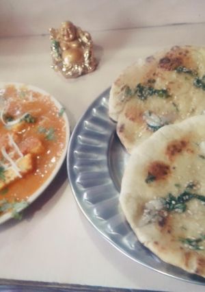 अमृतसरी कुलचा (Amritsari kulcha recipe in hindi) रेसिपी मुख्य फोटो