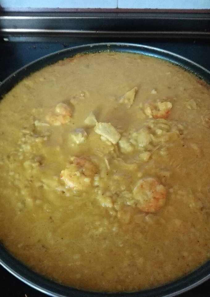 Una foto de Risotto de atún y gambas