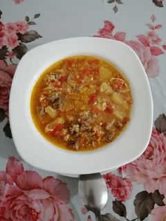 Una foto de Picadito de carne con mandioca