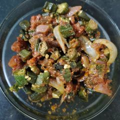 A picture of Bhindi do pyaaza.