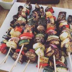Una foto de Brochetas vegetarianas