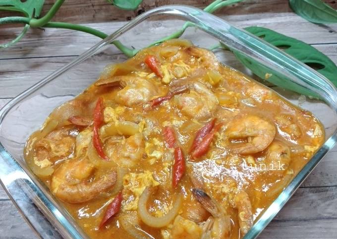 Cara Gampang Menyiapkan Udang Saus Padang yang Bikin Ngiler