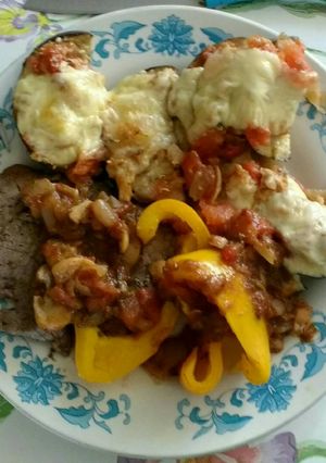 Una foto de Mixto en salsa de tomates