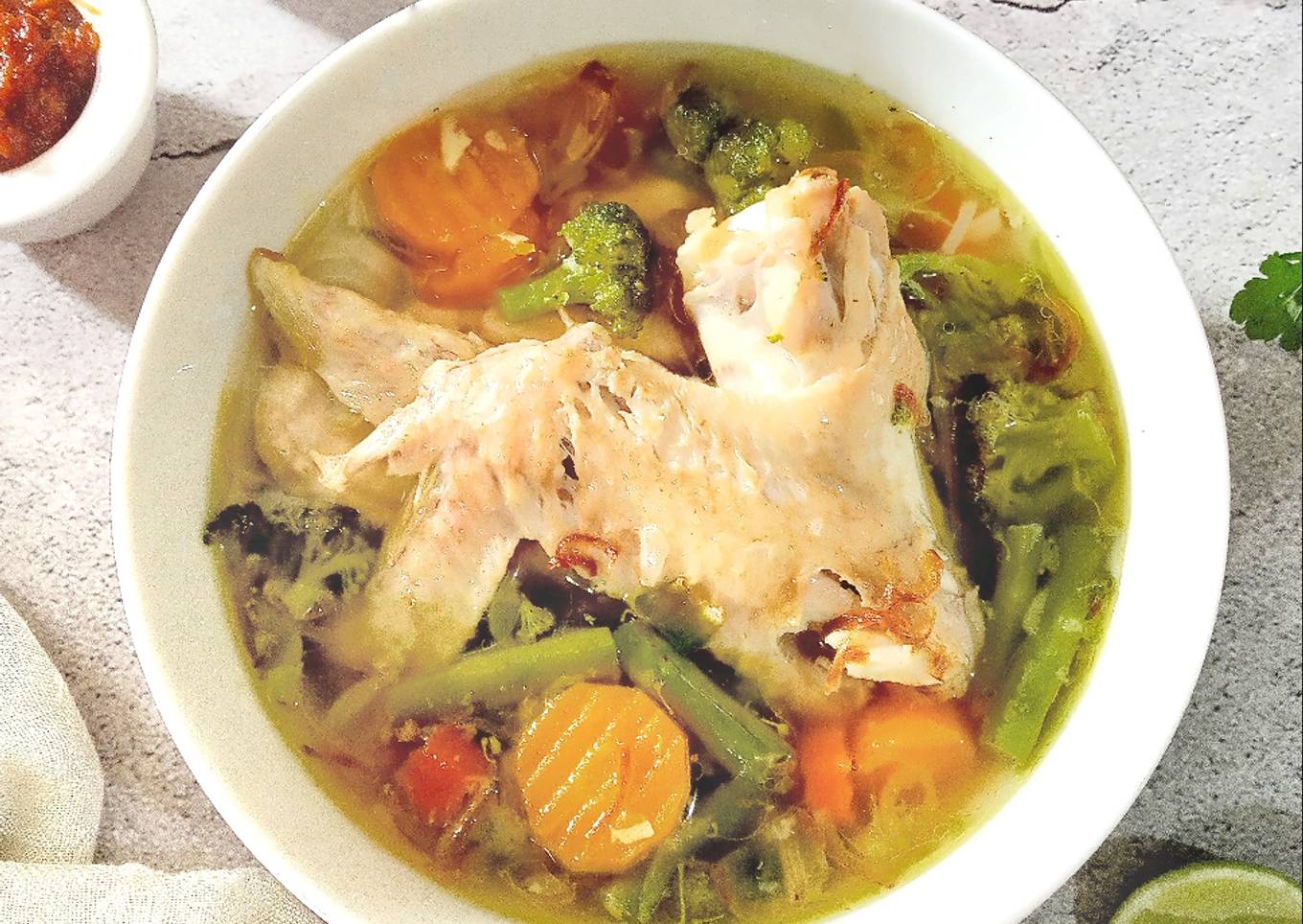Sop ayam kuah kuning
