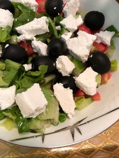 صورة لوصفة سلطه يوناني