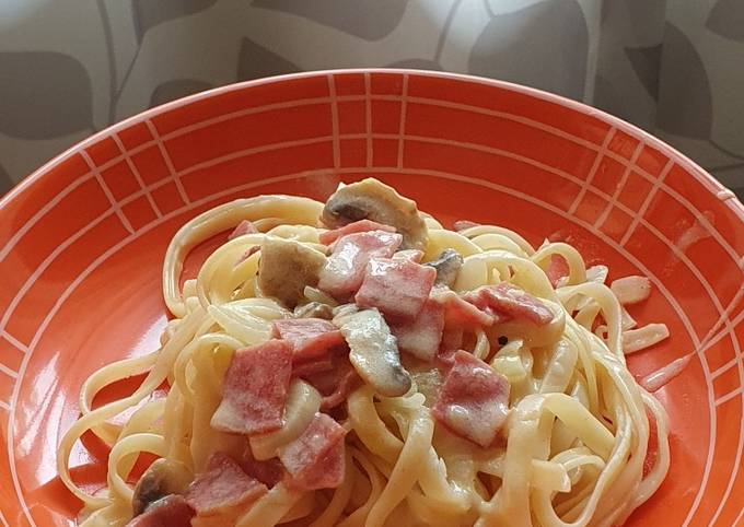 Fettucini carbonara