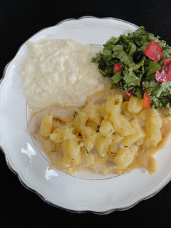 Una foto de Filete de Pescado en Salsa de Piña (Las Rosas de Navidad)