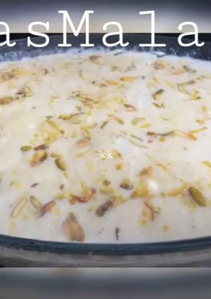 A picture of Ras_Malai with powder milk.