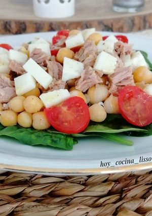 Foto principal de Ensalada de Garbanzos
