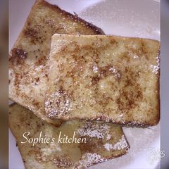 A picture of French toast.