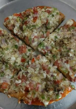 A picture of Mix veggies pizza.