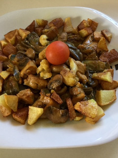 Una foto de Pollo tres verduras