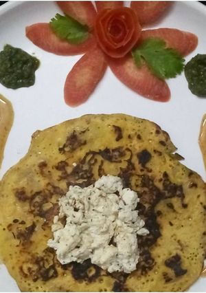 A picture of Onion paneer chilla.
