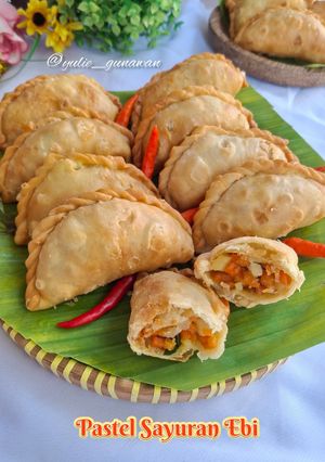 Foto resep Pastel Isi Sayuran Ebi
