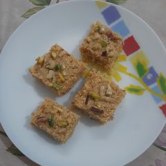 A picture of Jaggery Kalakan.