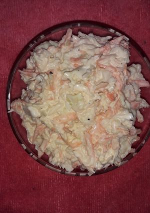 Una foto de Ensalada de col y zanahoria