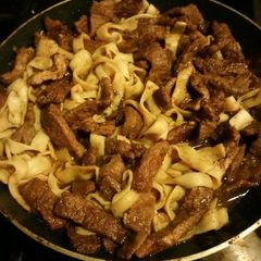A picture of Mongolian Beef with Shirataki Noodles.