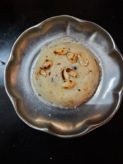 ரவை பொங்கல்(RAVA PONGAL RECIPE IN TAMIL) செய்முறை முக்கிய புகைப்படம்