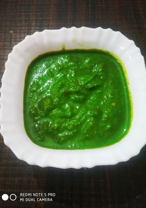 A picture of Green Chutney.