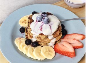 Hình của món Pancake chuối yến mạch (bữa sáng eat clean).