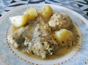 Foto principal de Merluza en salsa verde ligera con patatas