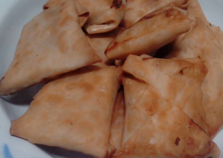 Pangsit goreng isi Ayam