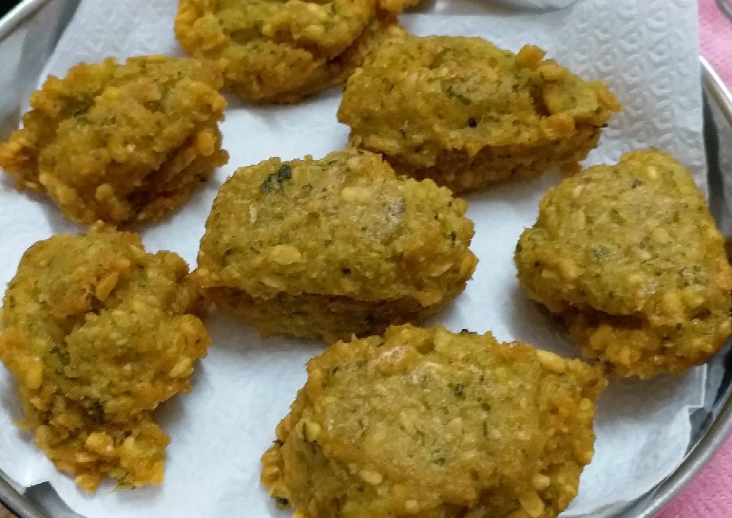 Moong Dal Vada Recipe by Rosalyn_Kitchen - Cookpad