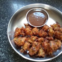 A picture of Cooked Rice Pakoda.