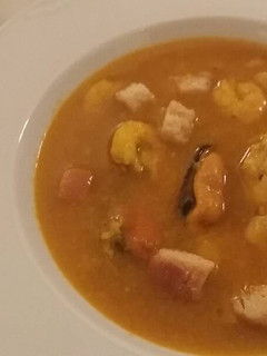Una foto de Sopa de marisco a mi manera 🍜
