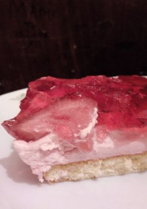 Una foto de Cuadradito de frutilla