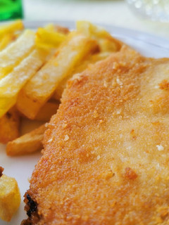 Una foto de Chuleta de cerdo empanada.!!!