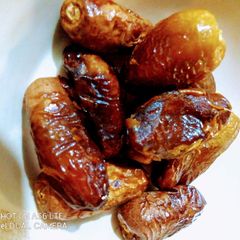 A picture of Fresh Date Snack.