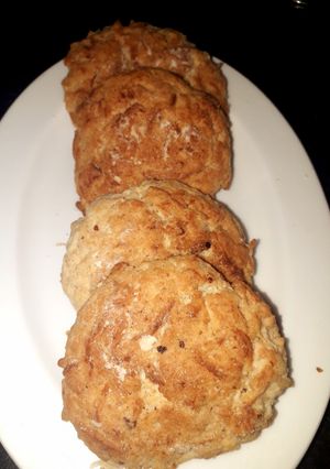 কোকোনাট ক্যুকিজ (coconut cookies recipe in Bengali) রেসিপির প্রধান ছবি
